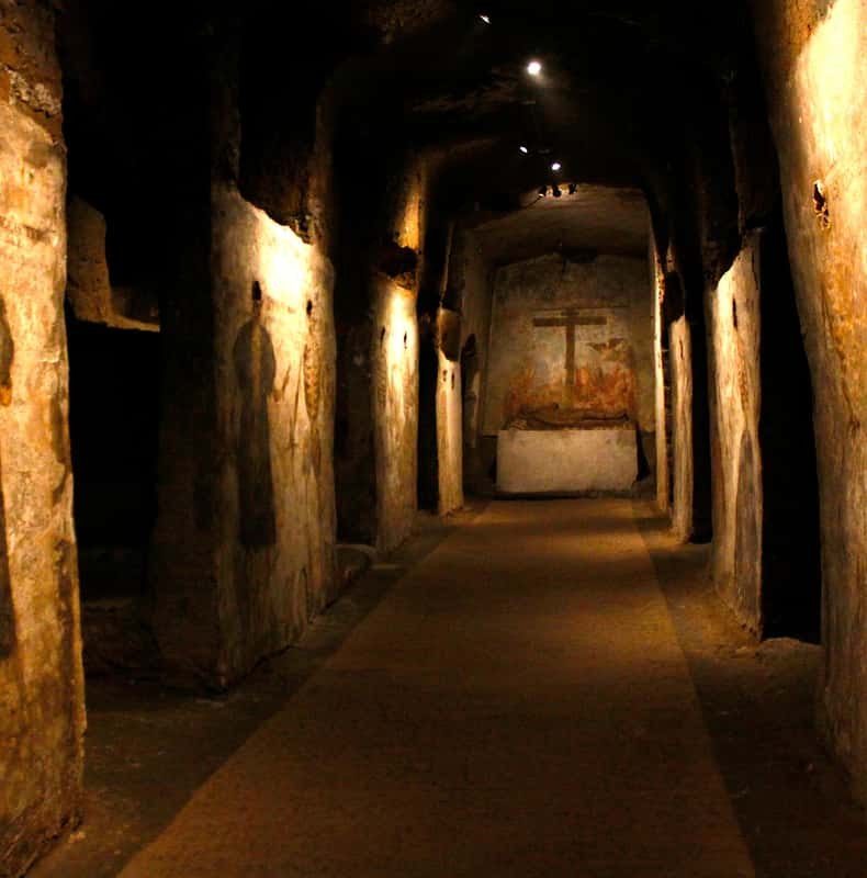 Naples: San Gaudioso Catacombs Guided Tour